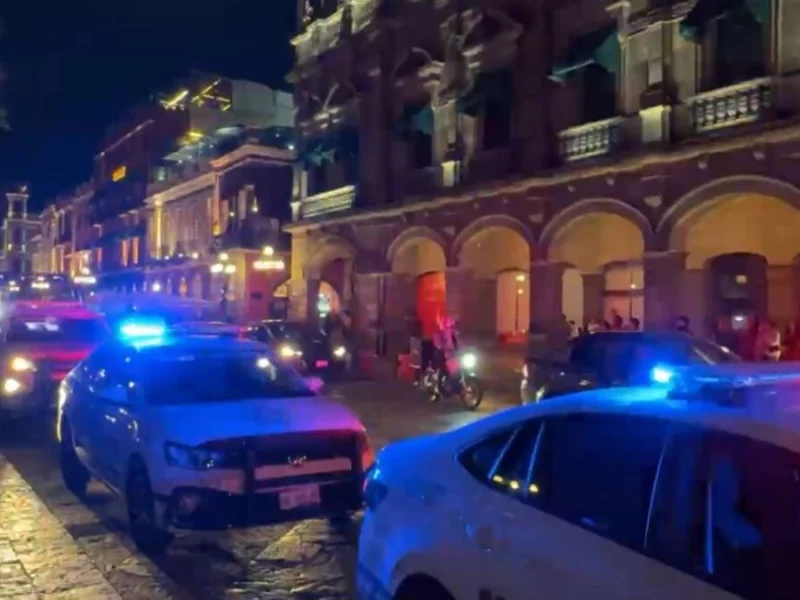Localizan bomba molotov con esquirlas frente al OXXO de Bosques del Pilar