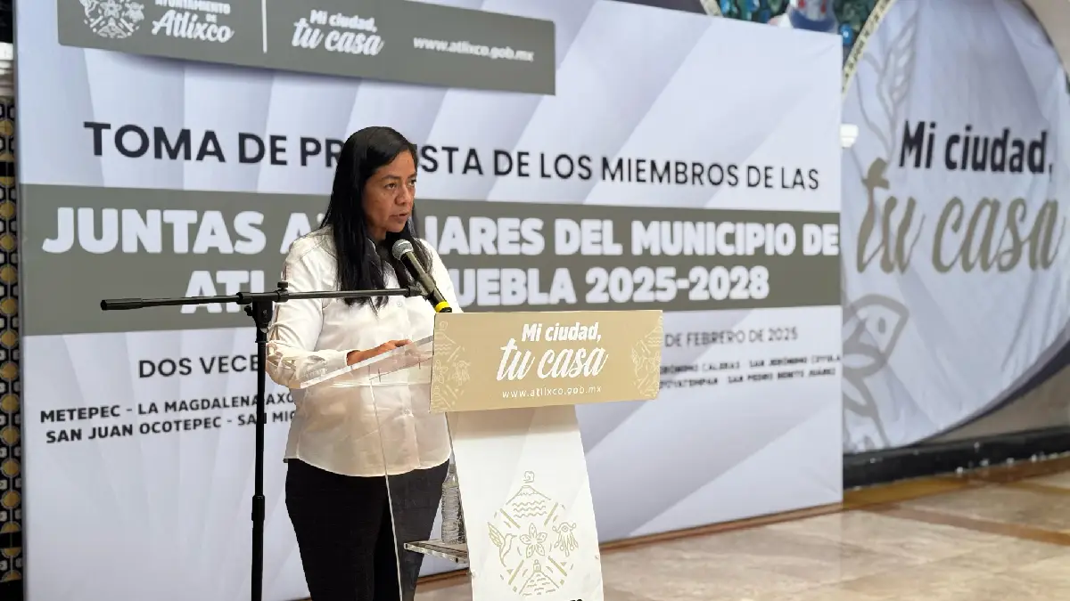 Democracia y transparencia: Ariadna Ayala toma protesta a presidentes auxiliares de Atlixco