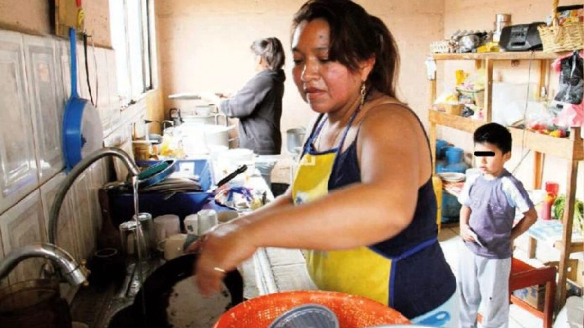 Mujeres en Puebla invierten más tiempo en los trabajos del hogar sin remuneración y en desigualdad 