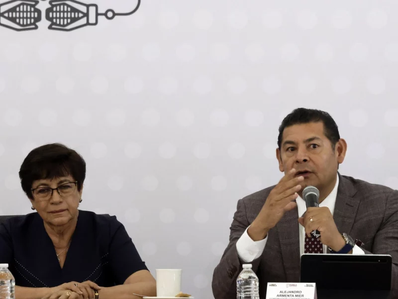 Armenta exige a presidentes municipales de Puebla hacer faenas  
