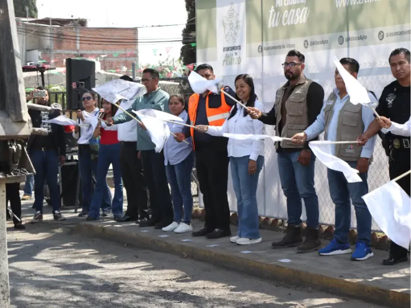 La presidenta Ariadna Ayala arranca el "Bacheotón" en Atlixco