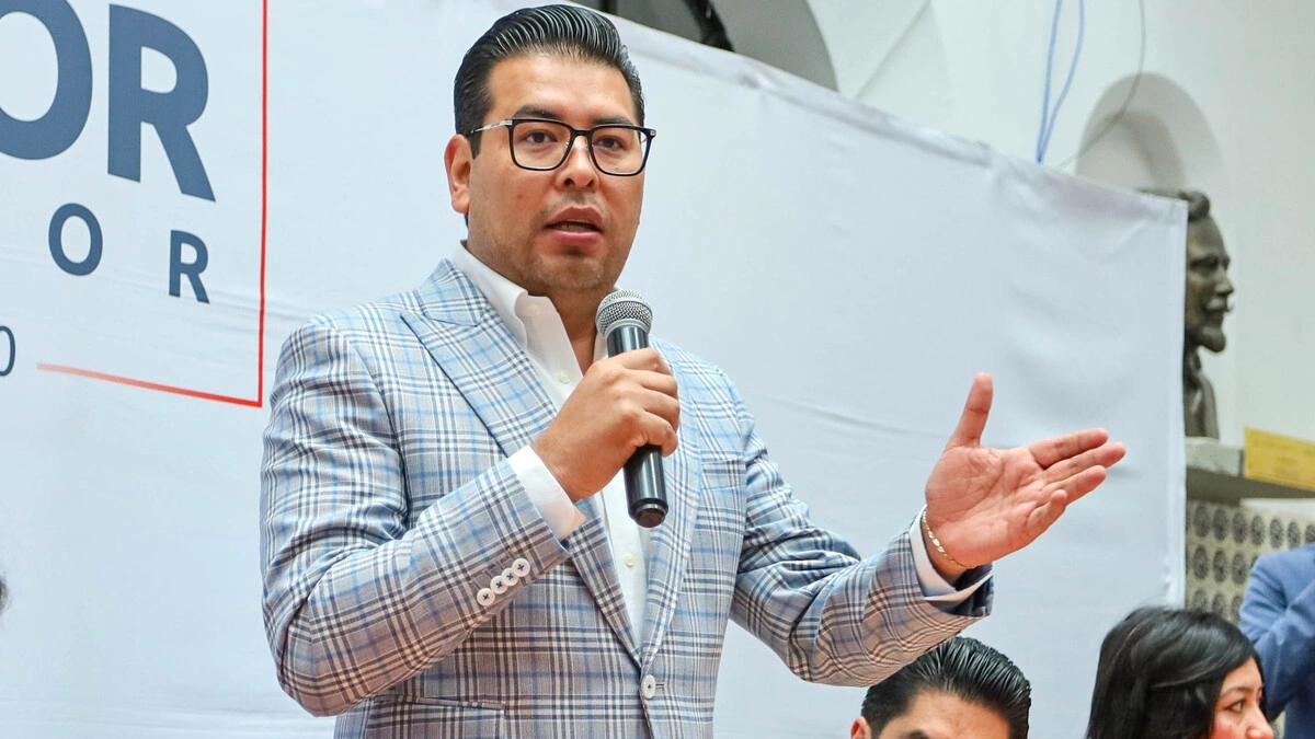 Néstor Camarillo buscará reelegirse como como dirigente del PRI; a pesar de la debacle que provocó