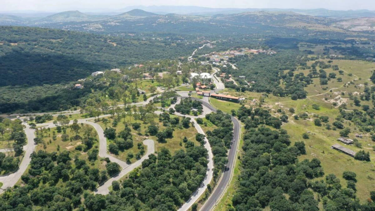 Grupo Haras donará terrenos en Amozoc; gobierno construirá viviendas para bomberos  