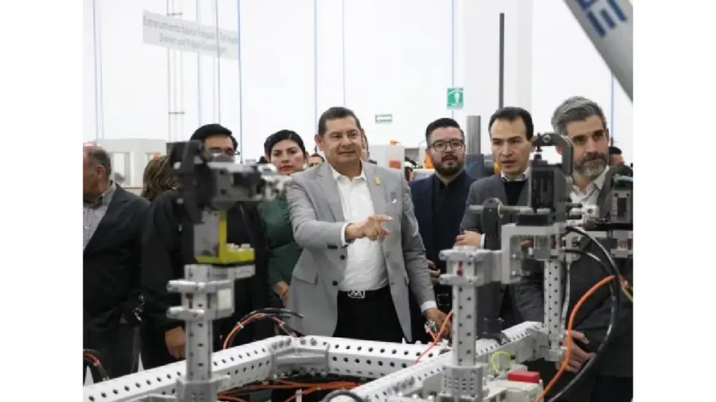 Olinia se queda en Puebla, inició la construcción del Centro de Diseño