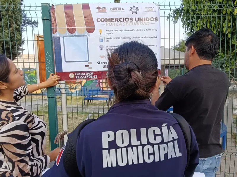 Policía de San Pedro Cholula inicia el Programa “Comercios Unidos por la Seguridad” en Santiago Momoxpan