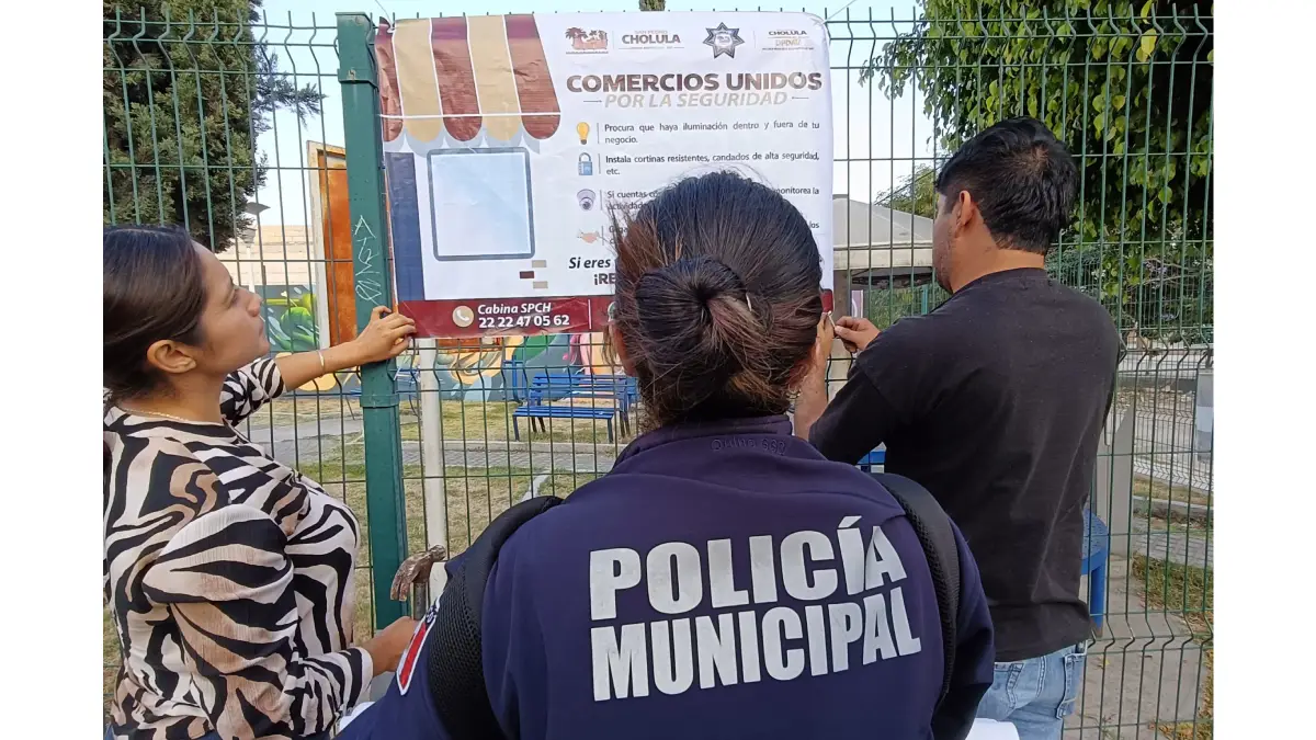 Policía de San Pedro Cholula inicia el Programa “Comercios Unidos por la Seguridad” en Santiago Momoxpan