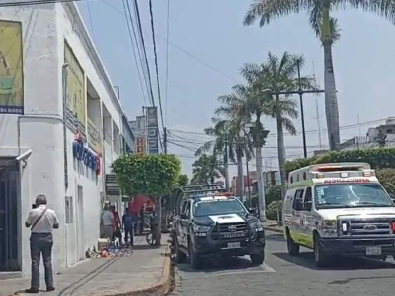 Violento asalto a cuentahabiente deja un hombre herido en Izúcar de Matamoros