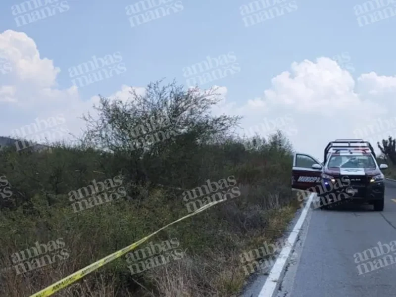 Hallan cuerpo emplayado en Xochitlán Todos Santos; lo abandonaron junto a la carretera