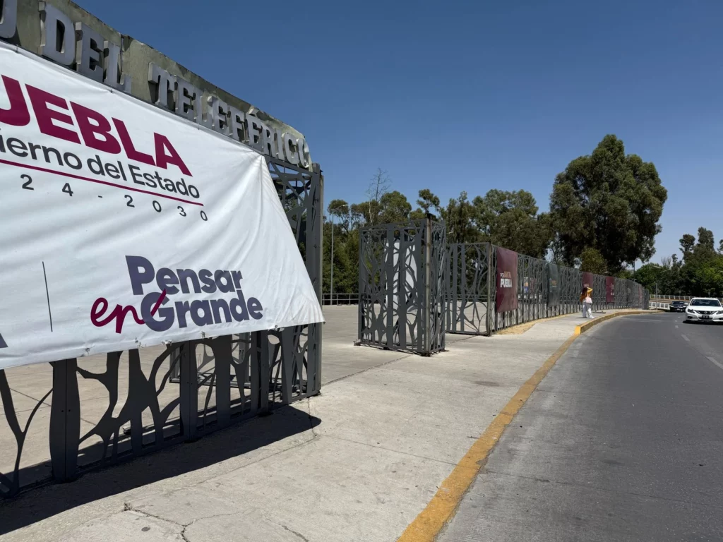 Adicional a los estacionamientos, los poblanos podrán dejar sus vehículos en calles aledañas sin costo alguno. Esto con el fin de evitar la presencia de franeleros.