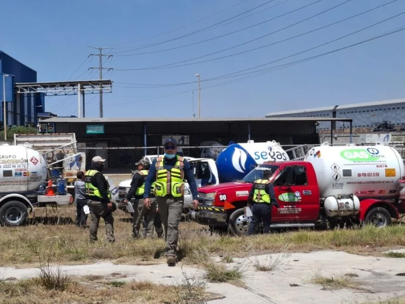 Clausuran gasera y aseguran seis pipas en Cuautlancingo