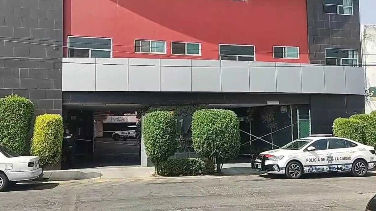 Muere hombre tras caer del tercer piso del Hotel Villas Premier en Puebla  