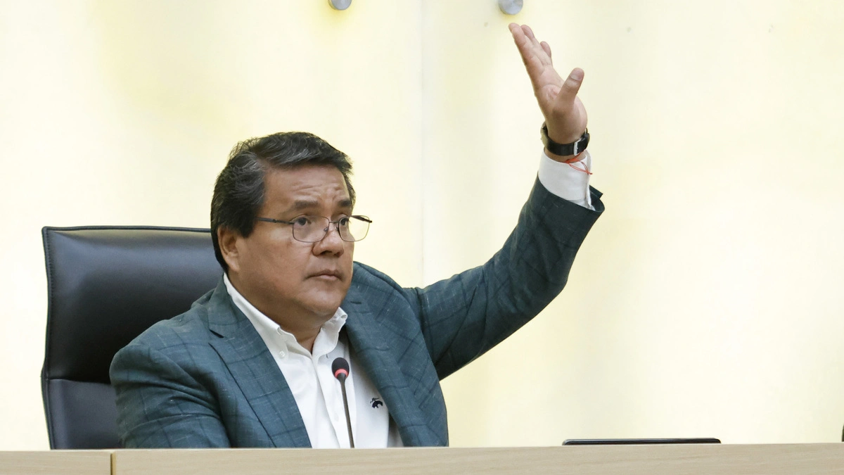 Ingresa al Congreso de Puebla iniciativa para prohibir imágenes de narcotraficantes en conciertos  