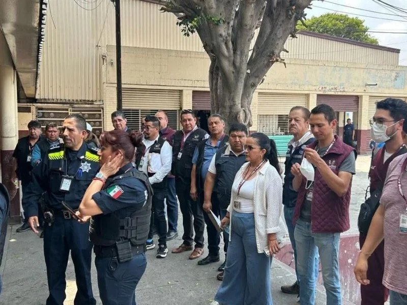 Clausuran local del mercado Zapata por vender carne echada a perder