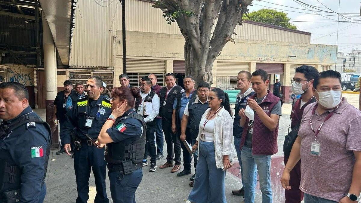 Clausuran local del mercado Zapata por vender carne echada a perder