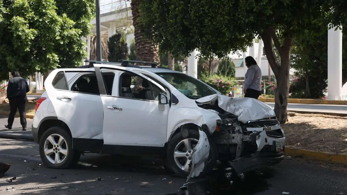 Al día, 18 personas ingresan al hospital en Puebla por accidentes automovilísticos