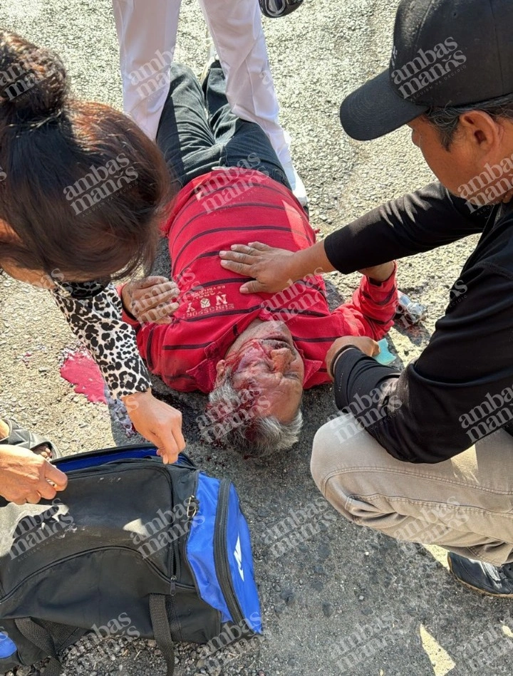 Una unidad de la ruta 11 en Puebla atropelló a un abuelito.