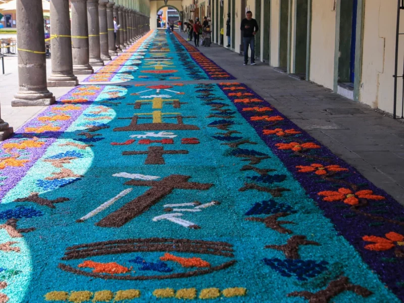 Semana Santa en Cholula: visita el tapete monumental de 170 metros de largo