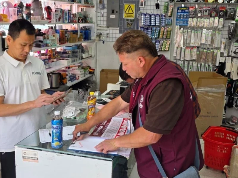 Clausuran cuatro tiendas chinas más en Puebla capital  