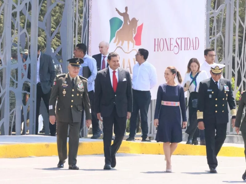 "Que viva la Cuarta Transformación”: Armenta durante ceremonia del 5 de Mayo 