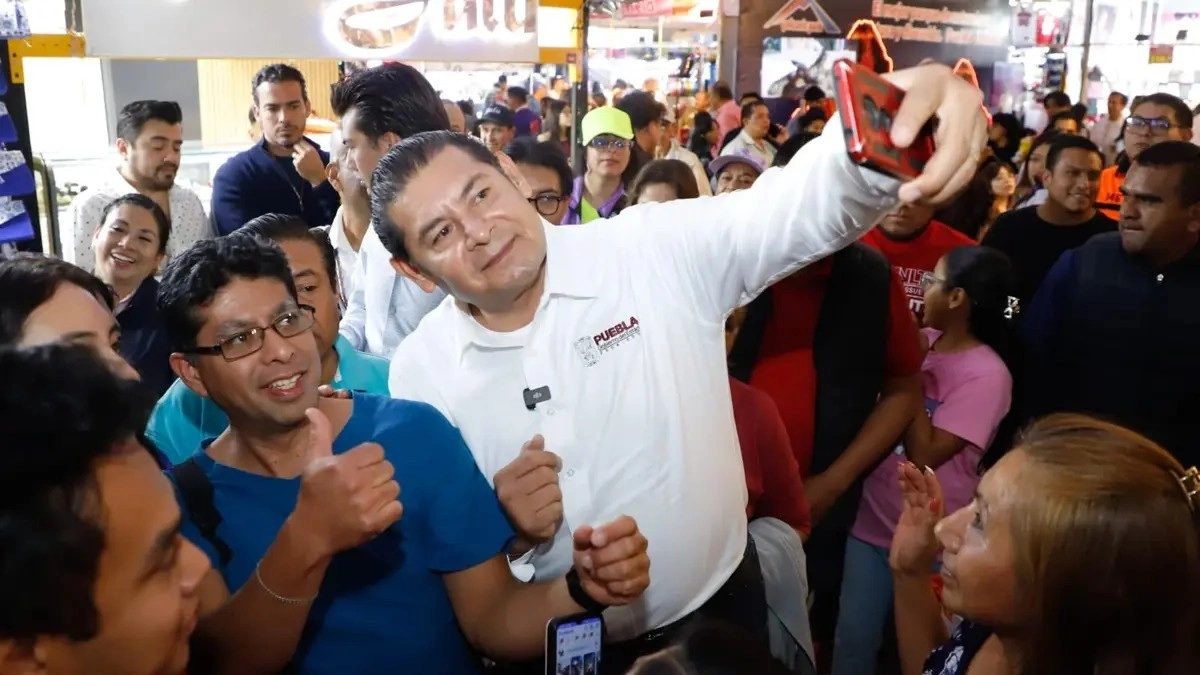Alejandro Armenta aumenta su aprobación; es el segundo gobernador mejor evaluado del país 