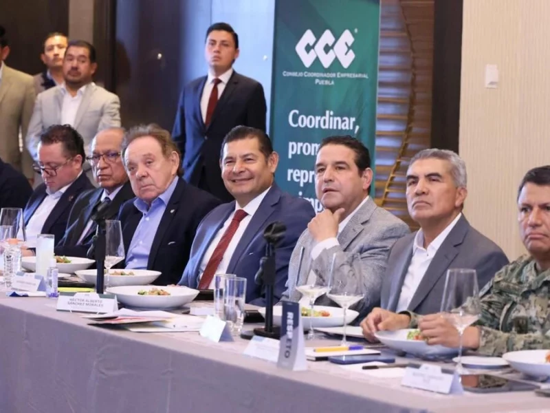 Empresarios proponen a Armenta construir un Metro en Puebla y otra Central de Abasto