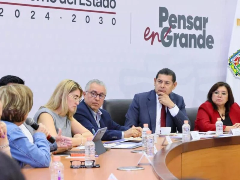 Armenta se reúne con madres buscadoras de Puebla: “asumo la responsabilidad como gobernador”  