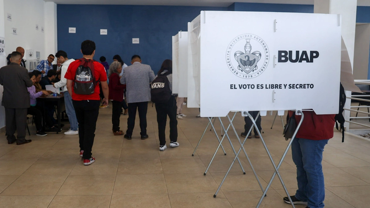 Registra BUAP importante afluencia en la elección del Consejo Universitario 