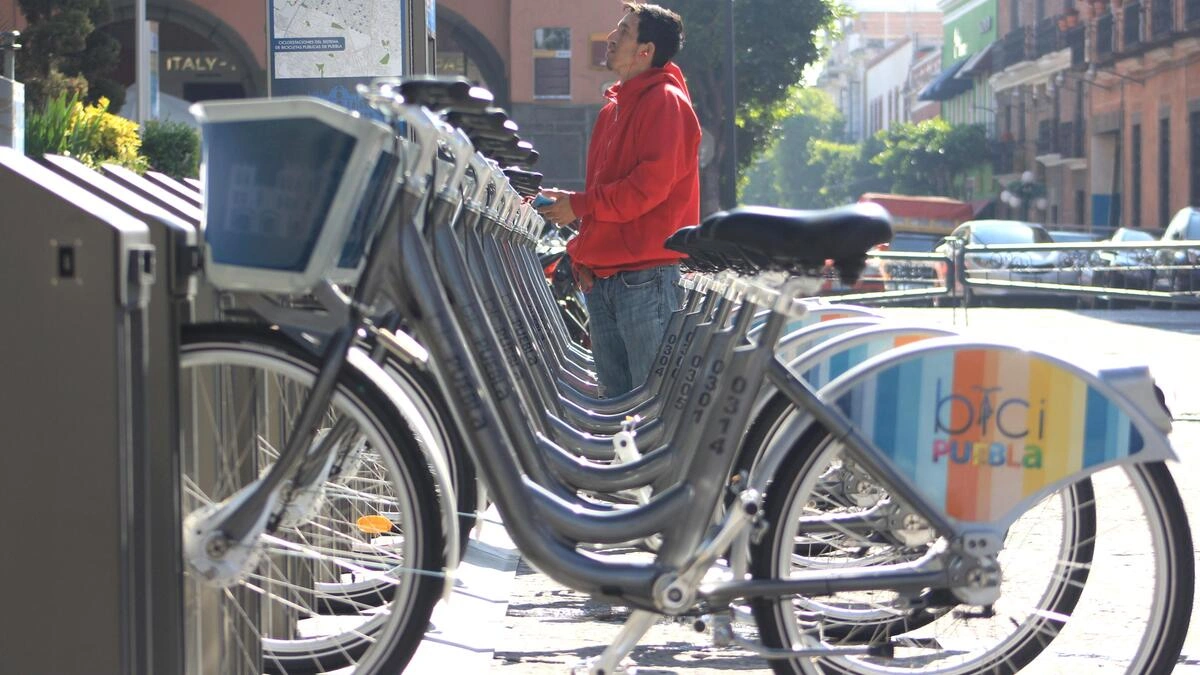 Armenta anuncia BiciPuebla, una empresa para rentar bicicletas como en la CDMX 