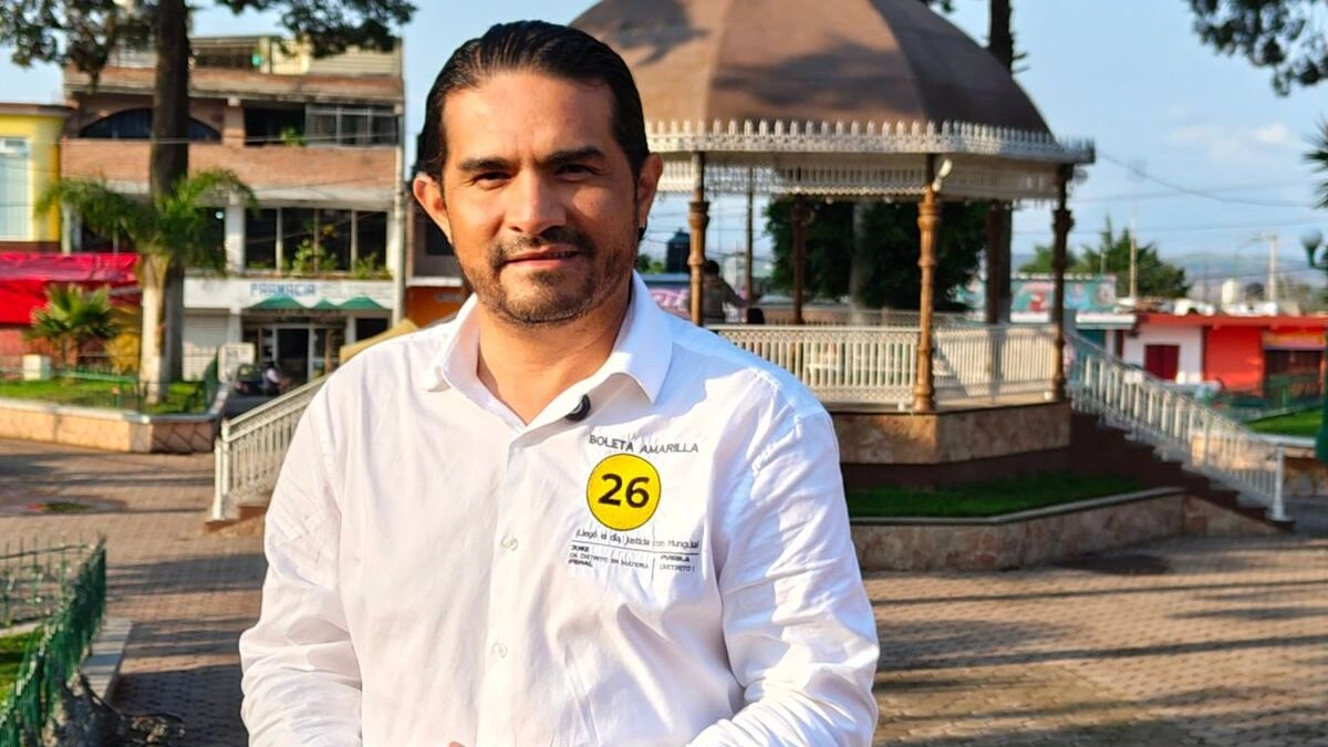 Él es Carlos Francisco Munguía, candidato a juez por el distrito 1 en Puebla