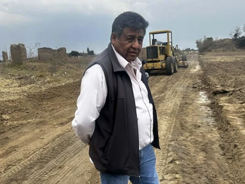 Regidores piden al Congreso revocación de mandato del alcalde de Calpan  