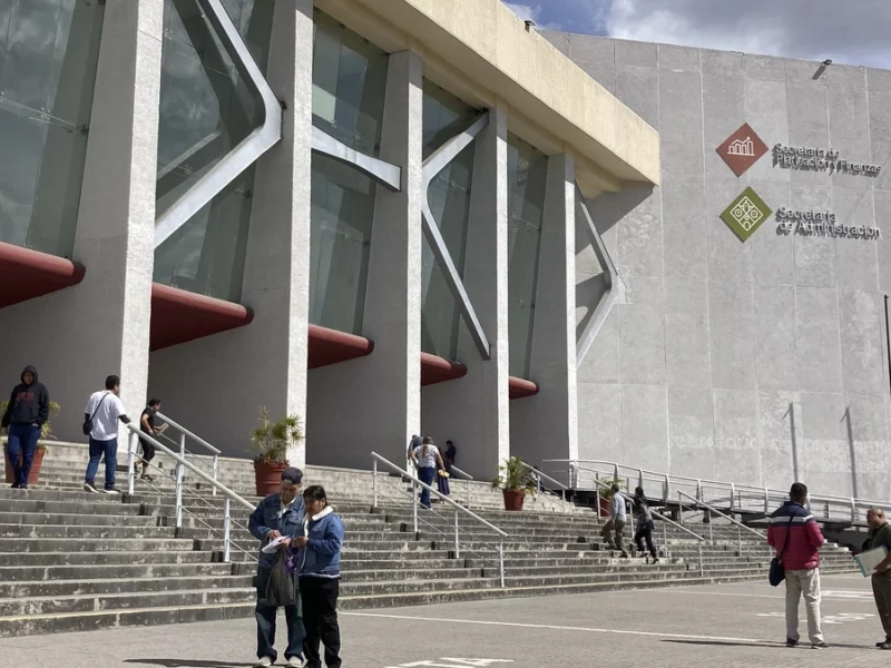 Funcionarios de Finanzas operaban red de evasión de impuestos en Puebla  