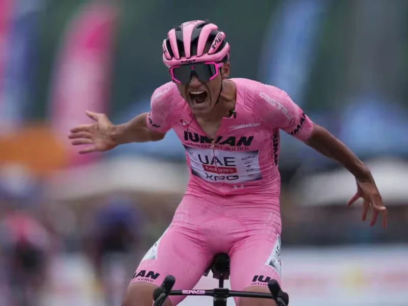 Isaac del Toro, el primer mexicano en liderar el Giro de Italia, ¿cuándo y dónde verlo?