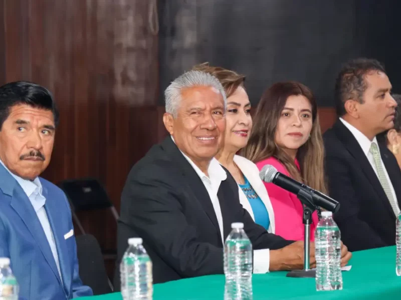 Gobierno de Puebla reconoce a ganadores de Olimpiada Nacional de Matemáticas