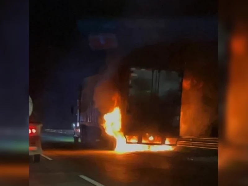 Intento de asalto a trailero en la Puebla-Orizaba deja un muerto 