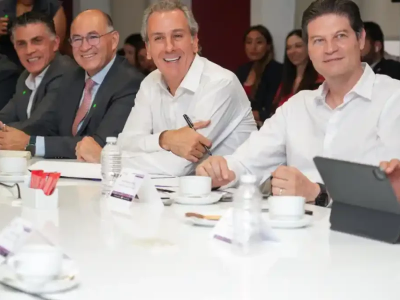 Pepe Chedraui destaca acciones de bacheo y luminarias durante reunión con la Asociación Ciudades Capitales.