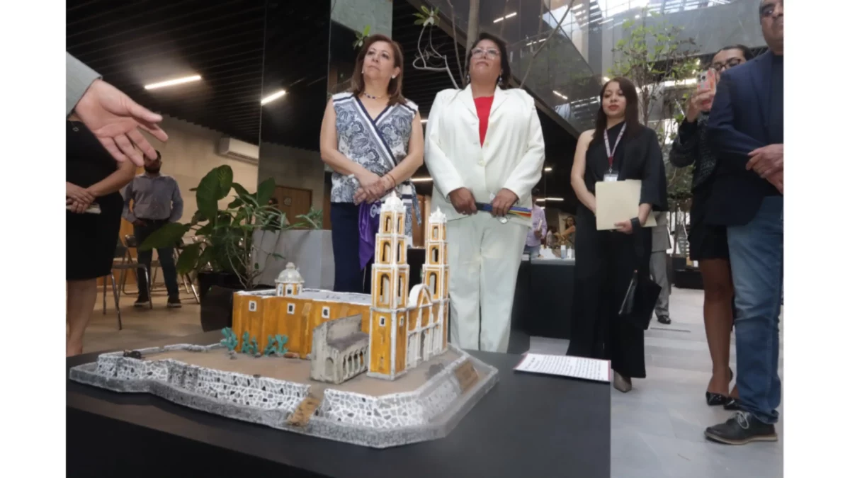 Exponen en Congreso “Transformación de Puebla: la ciudad en pequeño, la historia en grande”