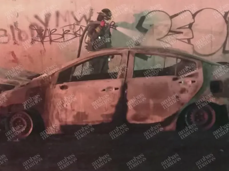 Localizan cadáver calcinado en la cajuela de un auto en Casa Blanca, Amozoc 