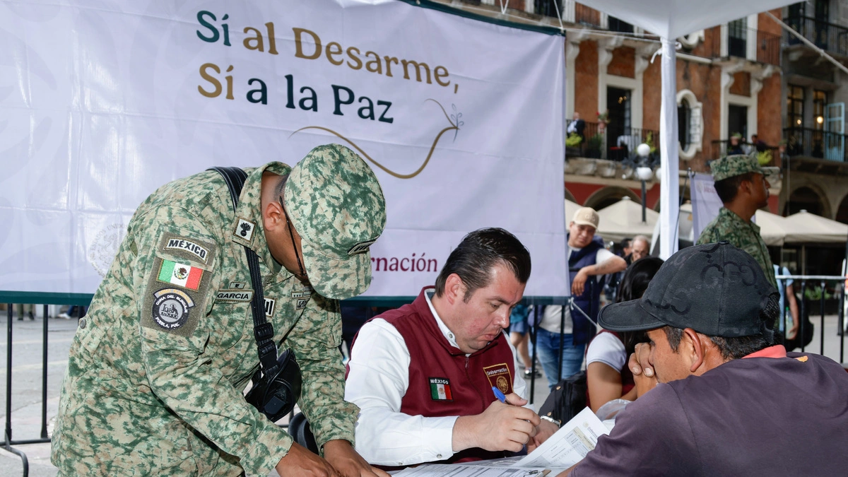Lanzan campaña en Puebla para reducir número de armas de fuego en las calles; la entregas y te pagan