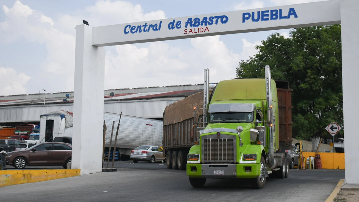 Retirarán a ambulantes no reconocidos de la Central de Abasto de Puebla 