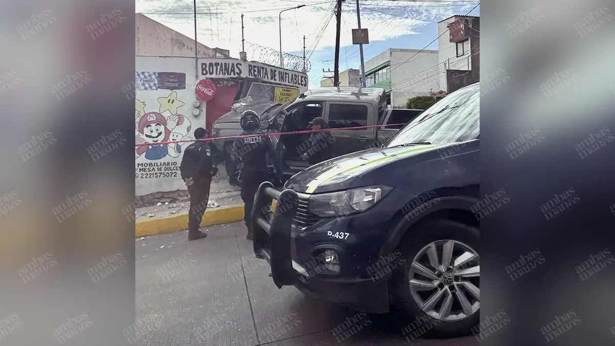 Hombre choca contra local y se dispara en la pierna sobre la Calzada Zaragoza