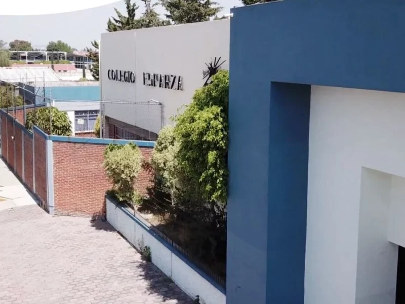 Denuncian ataque a mano armada contra mamá del Colegio Esparza en Puebla