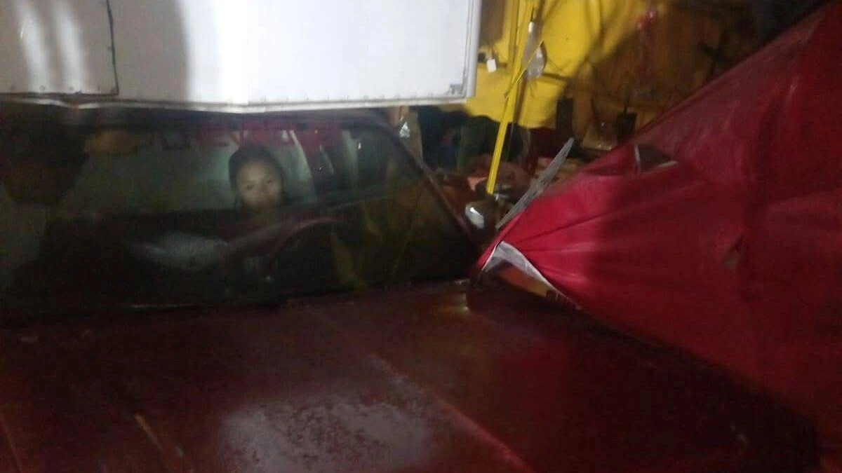 Conductora en aparente estado de ebriedad atropella a ambulantes en Loma Bella  