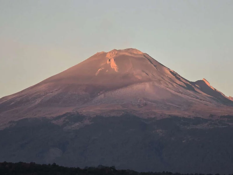 VIDEO: Usuaria de TikTok muestra el cráter del Popocatépetl  