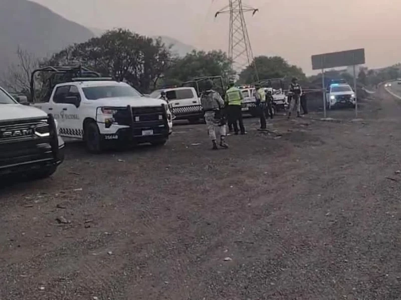Hallan cuerpo con huellas de violencia sobre la autopista Puebla-Orizaba