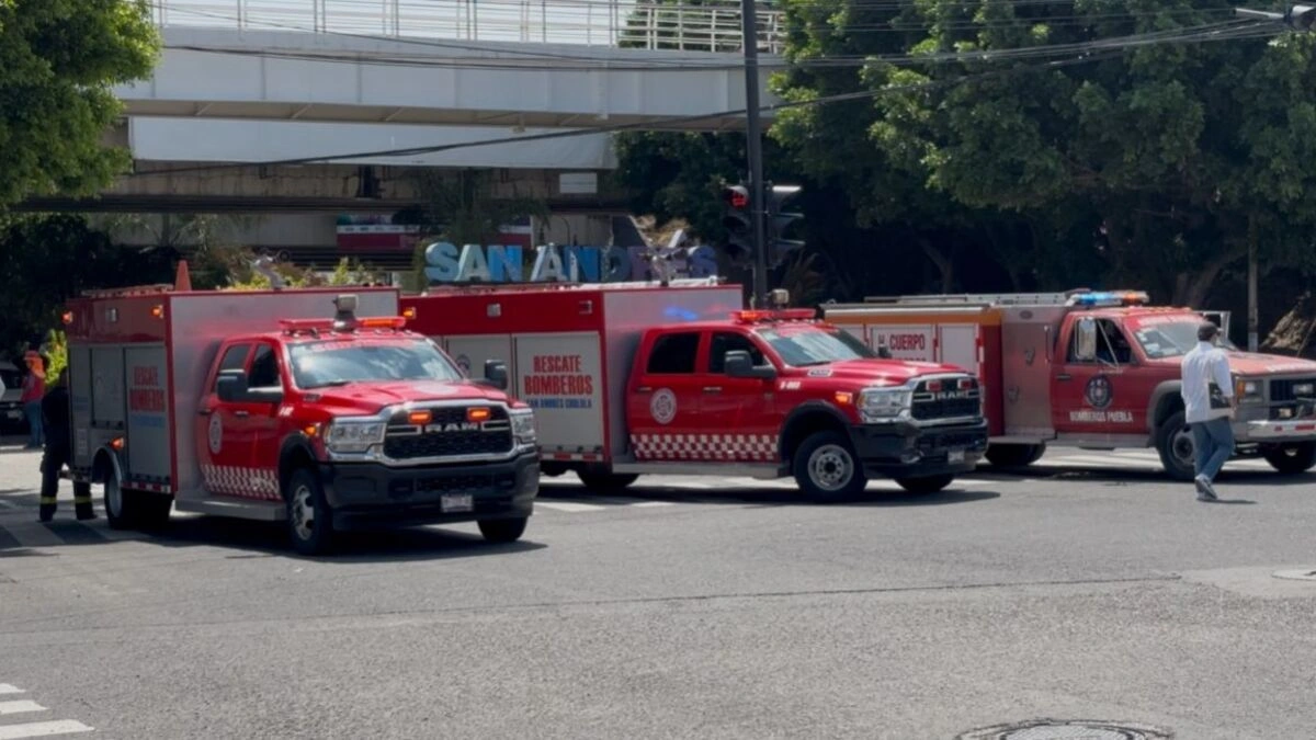 Trabajadores rompen tubería de gas natural y provocan fuga en Camino Real