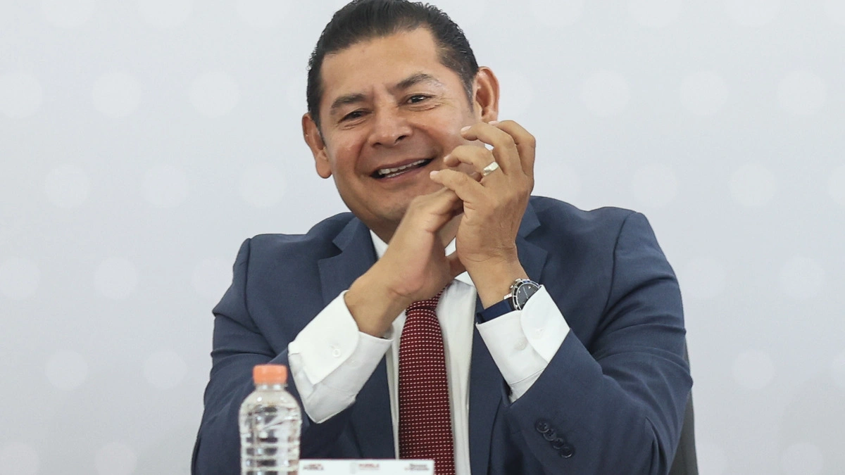 Armenta anuncia cambios en su gabinete en Puebla, ¿quiénes salen y entran?  