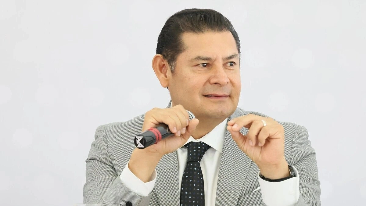 Armenta anuncia centro educativo-tecnológico en Ciudad Serdán  