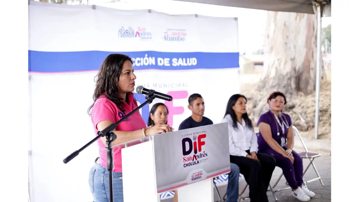 Lleva Lupita Cuautle jornada de salud a San Antonio Cacalotepec