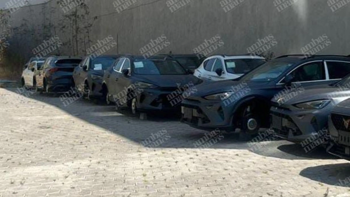 Se roban 64 llantas de vehículos Cupra en Angelópolis 