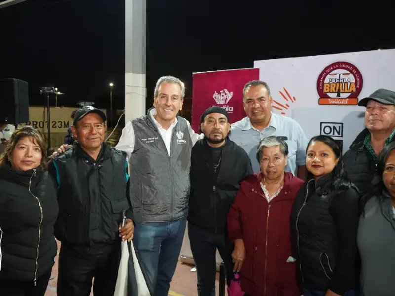 Inaugura Pepe Chedraui 354 luminarias LED en Agua Santa con Puebla Brilla